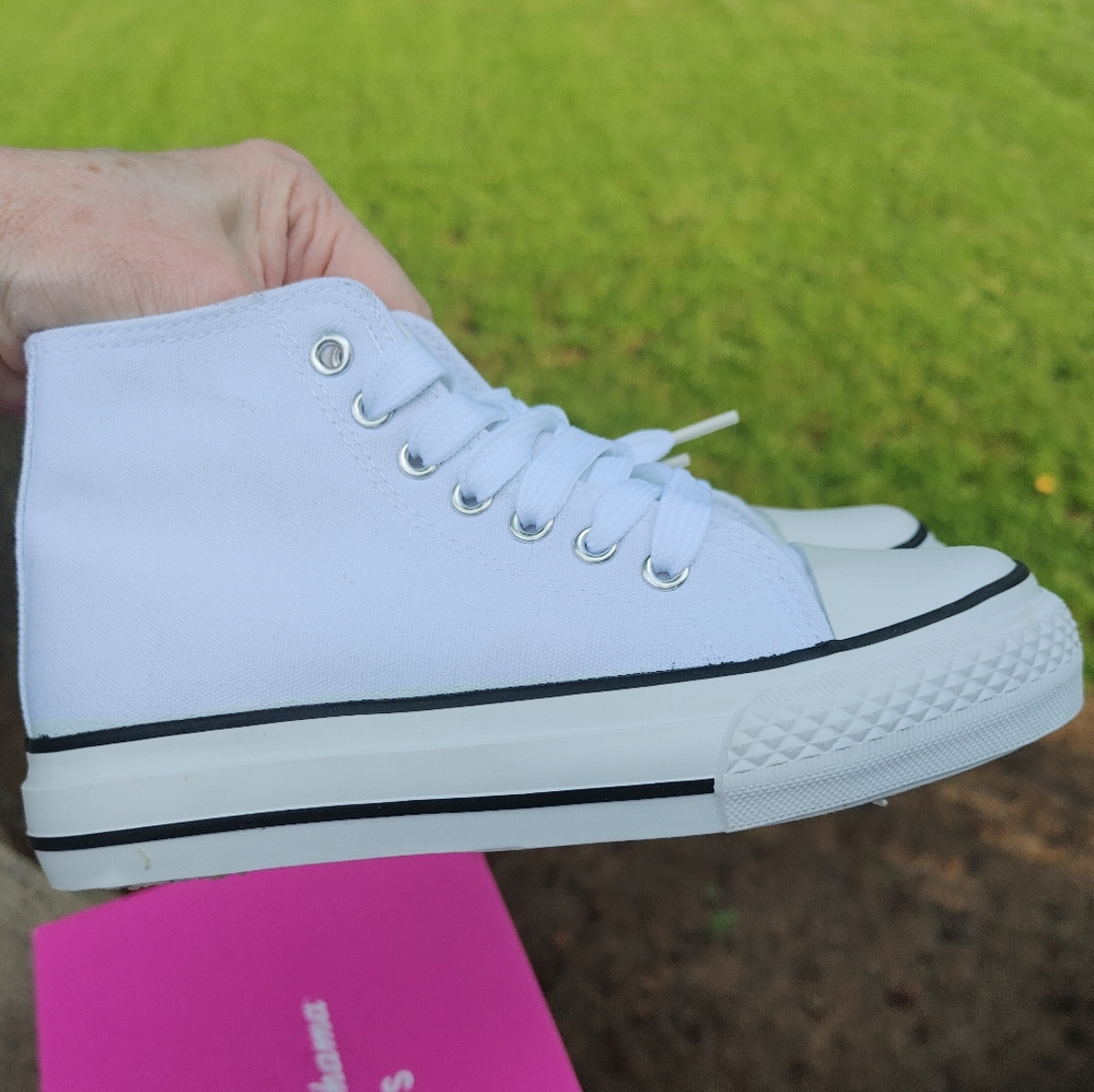 Tommy Bahama Hi-Top Sneakers, White 12T - Picture 6 of 15
